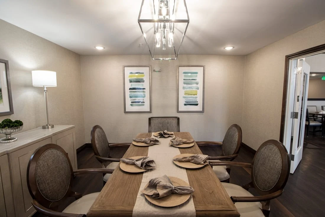 Cedarhurst Lebanon Dining