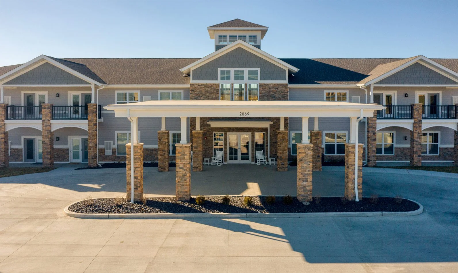 cedarhurst-arnold-building-photo-web